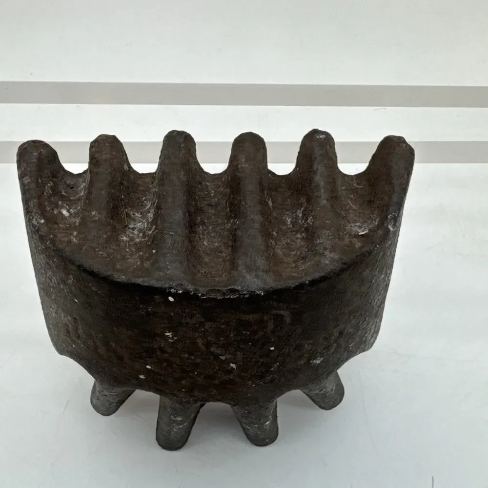 VINTAGE 1898 CAST IRON CLAW GUTTER MOLD DIE ANVIL, for FORMING COPPER GUTTERS